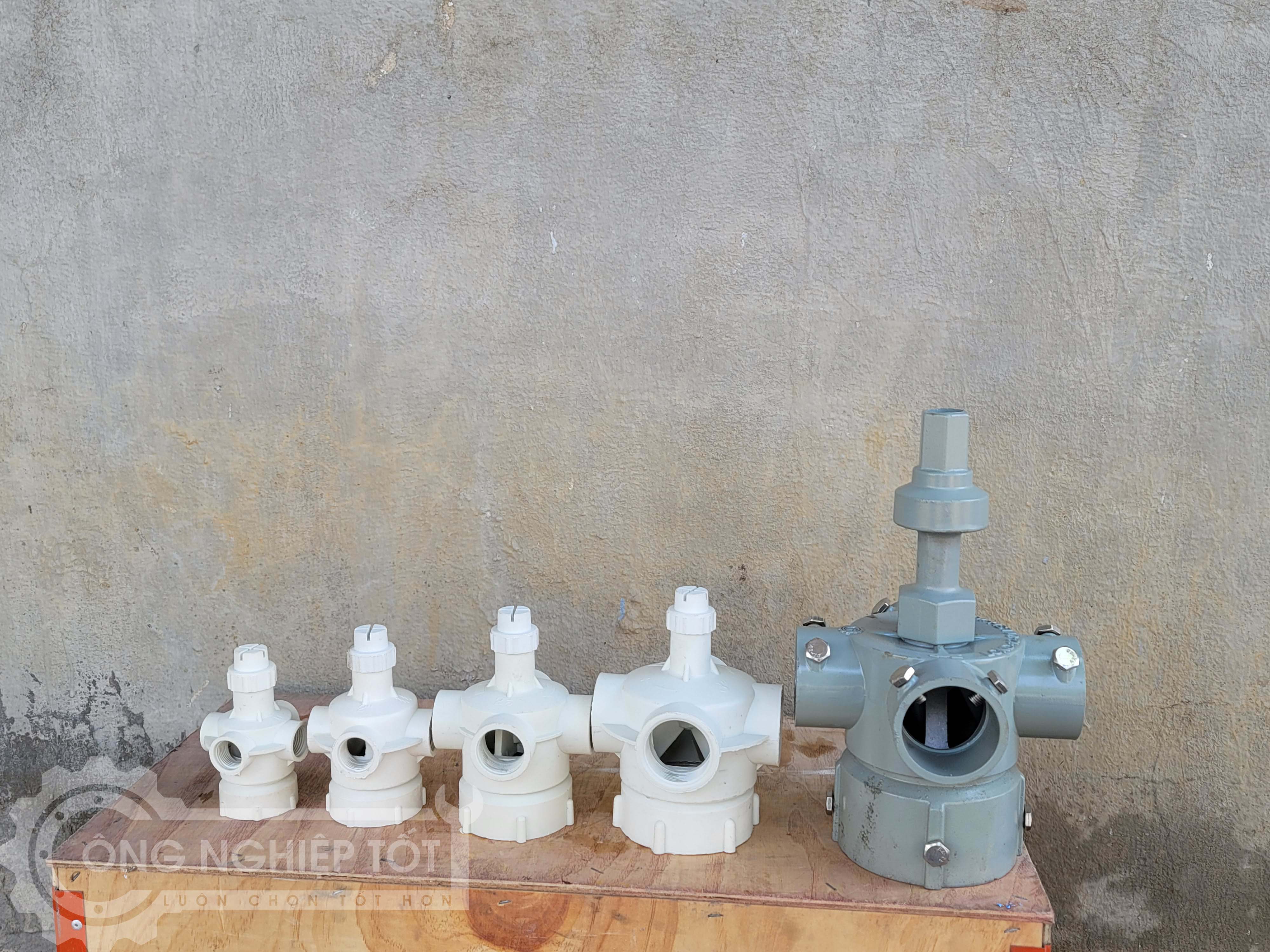 Đầu phun hợp kim nhôm của tháp giải nhiệt